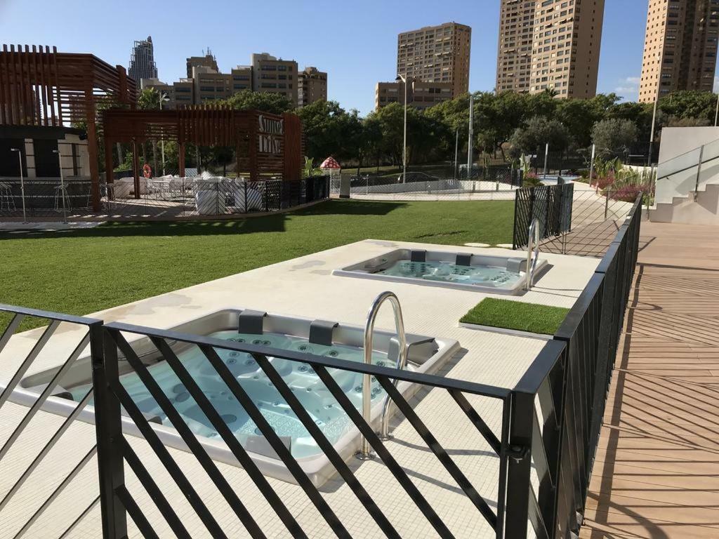 Sunset Drive Resort & Spa بينايدورم المظهر الخارجي الصورة